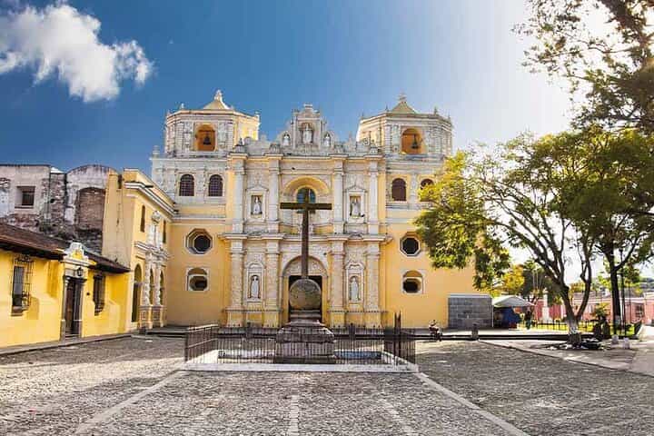 Easy Antigua Guatemala from Quetzal Port