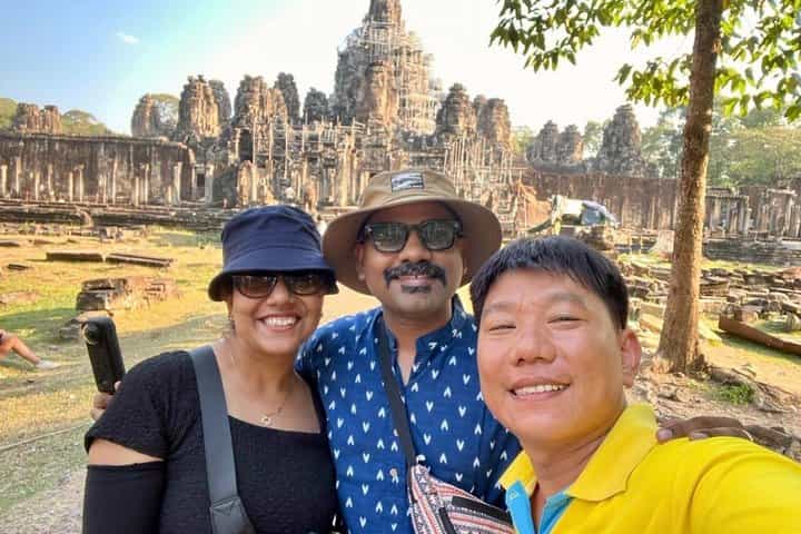 Classic Angkor Wat Sunrise Full Day Private Guide Tour