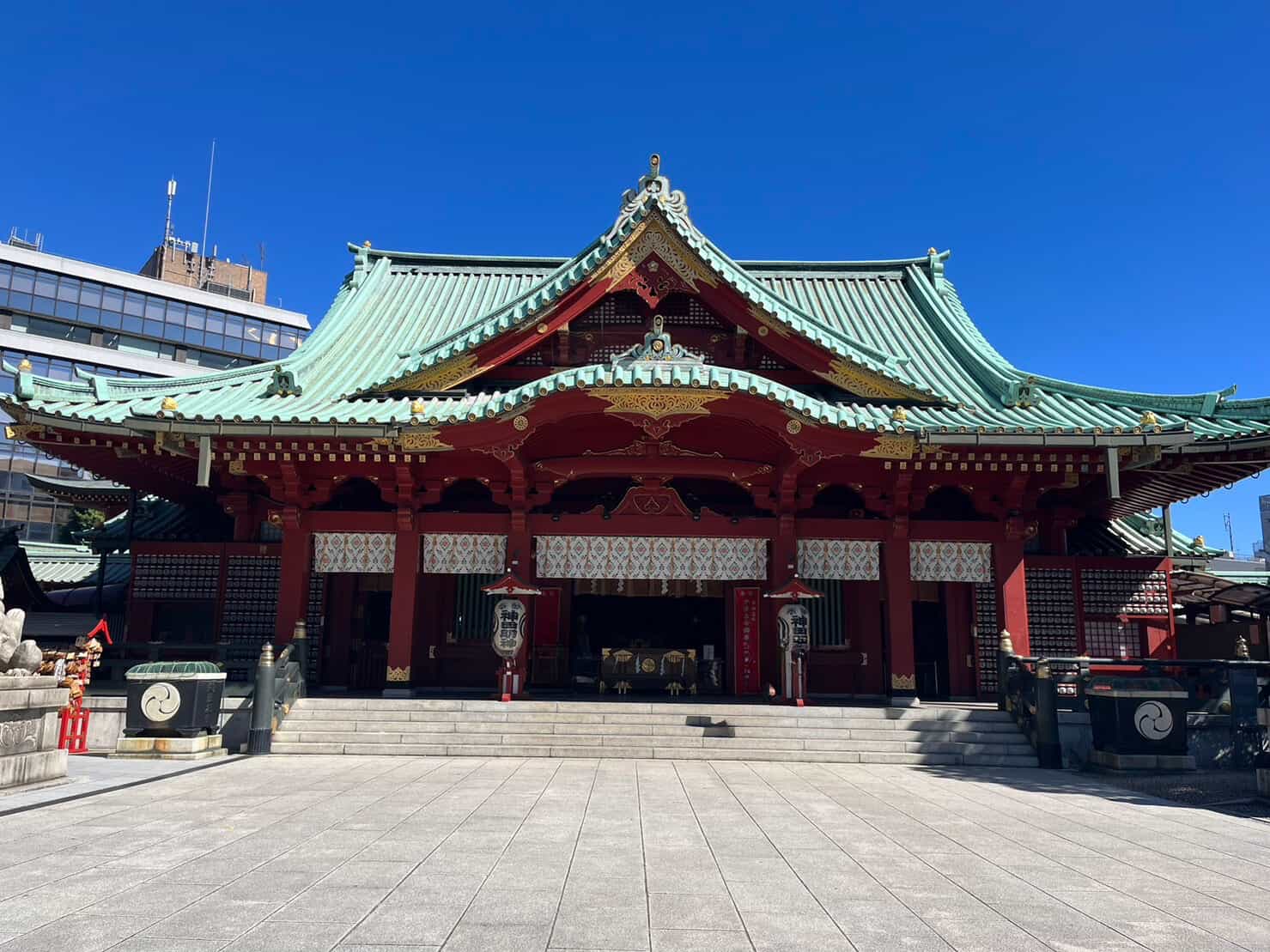 Tokyo: 1.5 hour shrine walking tour from Ueno to Akihabara