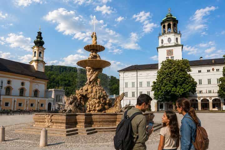 Salzburg Scavenger Hunt & Highlights Self-Guided Walking Tour
