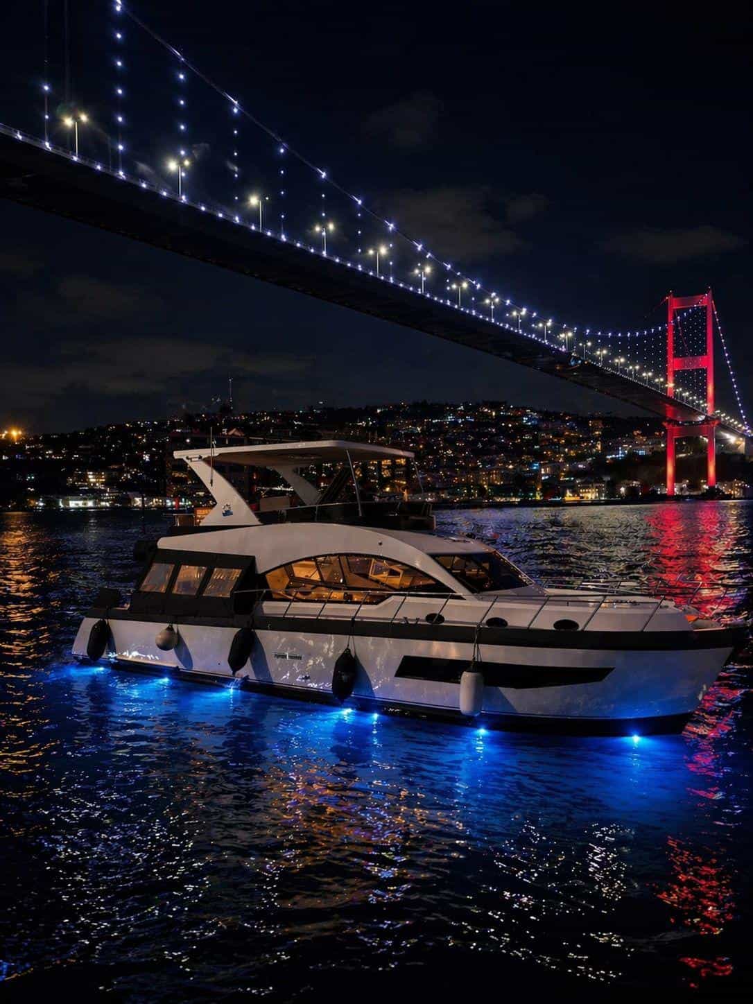 Private Bosphorus Tour on the Luxury Yatch
