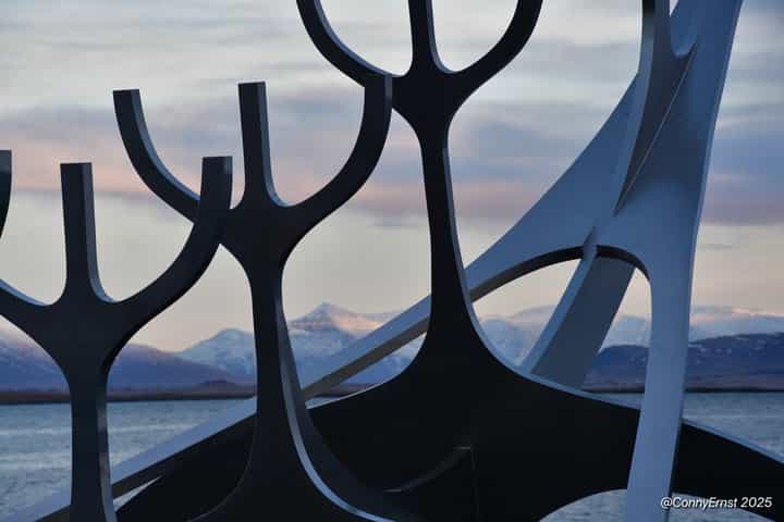 Private Reykjavik History and Sightseeing Experience