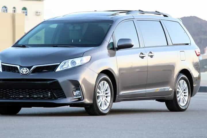 Private transfer from Muscat Airport to your Muscat Hotel