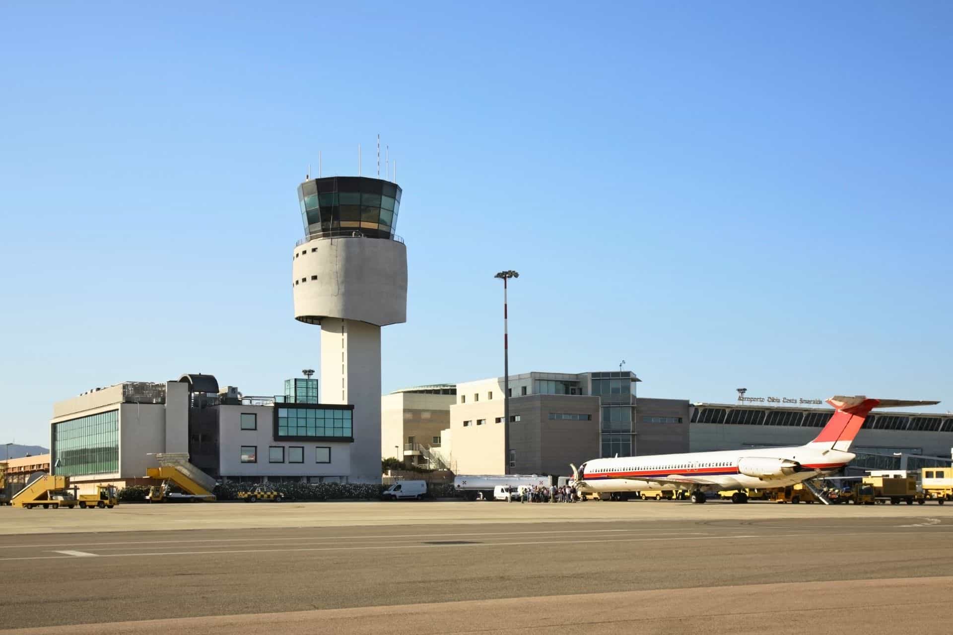 Round trip shuttle bus transfer from Olbia airport to Budoni