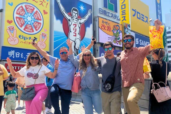 Osaka: Iconic Castle and Dotonbori Highlights Walking Tour