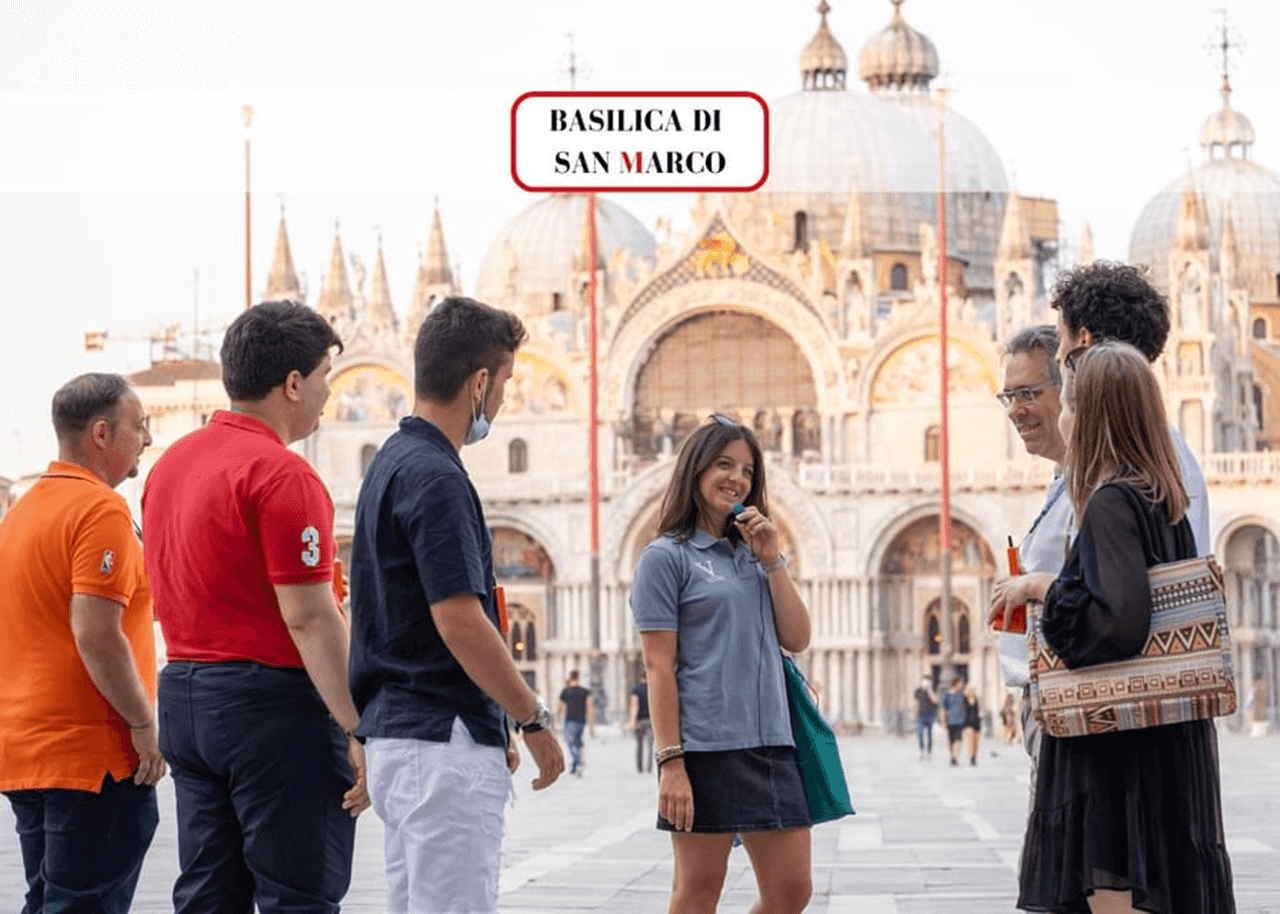 St. Mark's Basilica, Doge's Palace & Murano and Burano Islands - 1 DAY