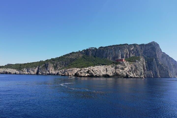 Capri private tour by Typical Gozzo and Taxi cabrio