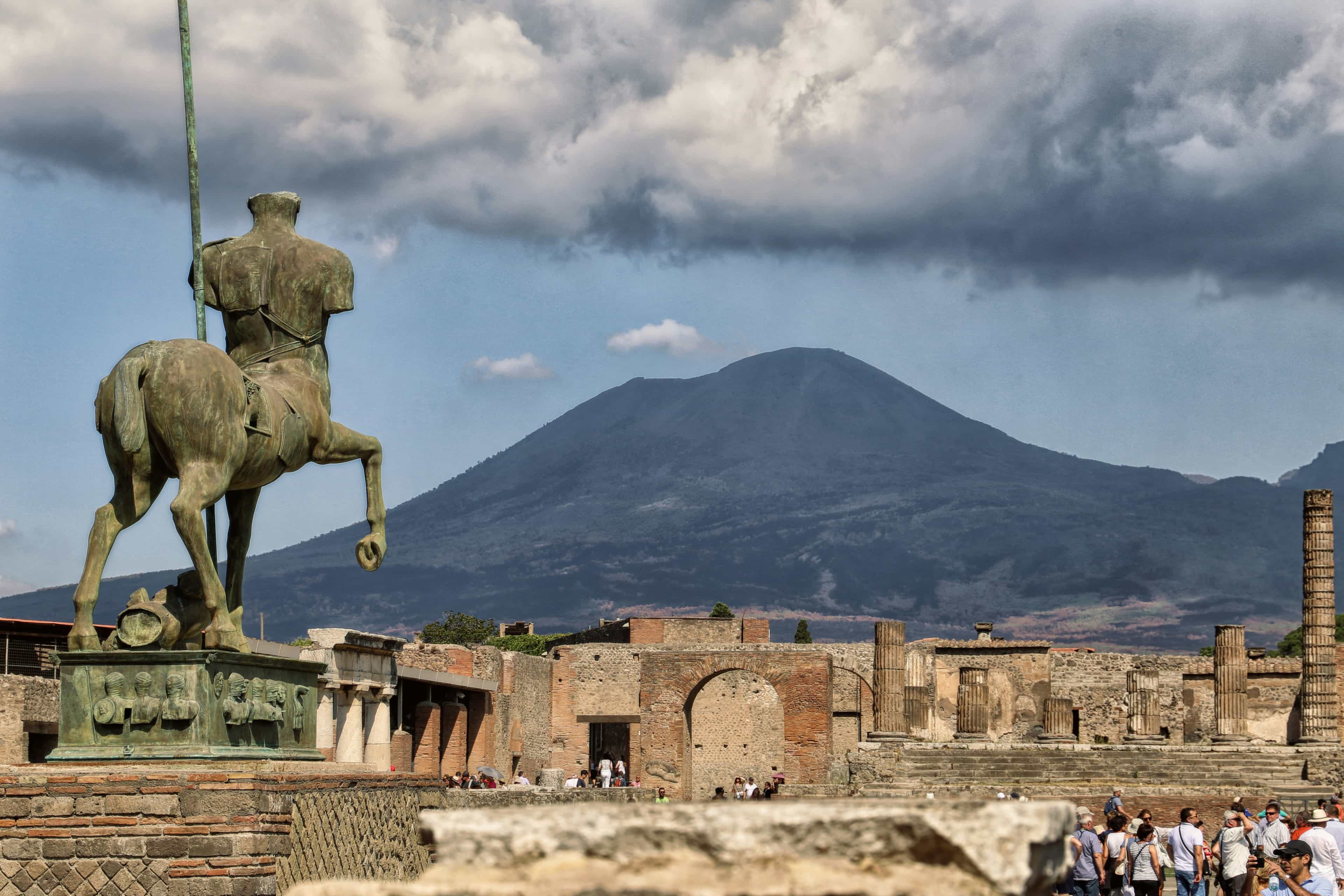 Exclusive Private Pompeii and Naples Tour from Rome