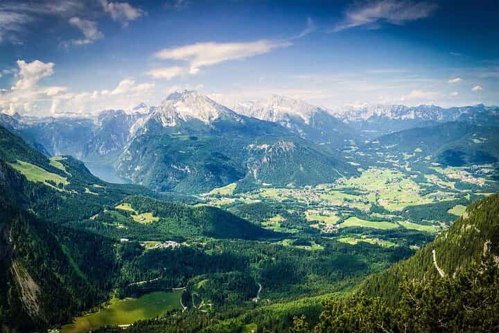 Eagles Nest and Werfen Castle Private Day Alpine Tour from Munich