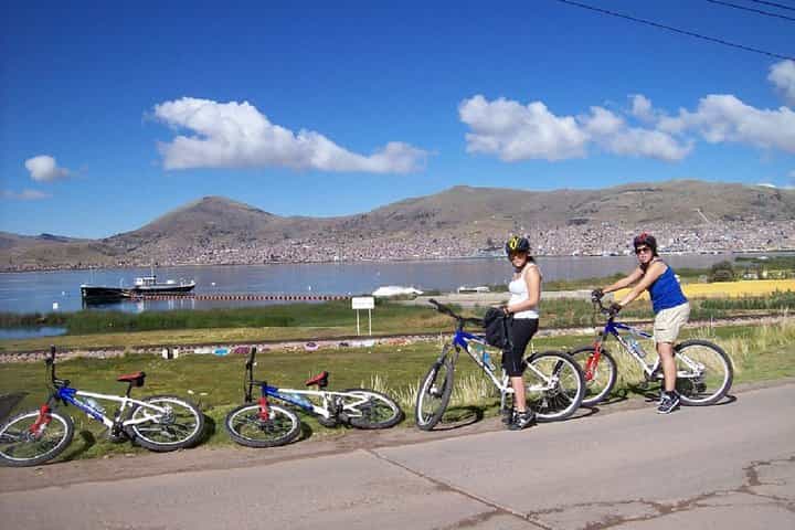 Mountain bike around Lake Titicaca