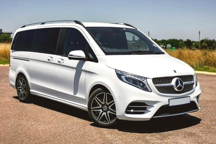 Arrival Private Transfer: Tambo Airport JNB to Johannesburg in Luxury Van