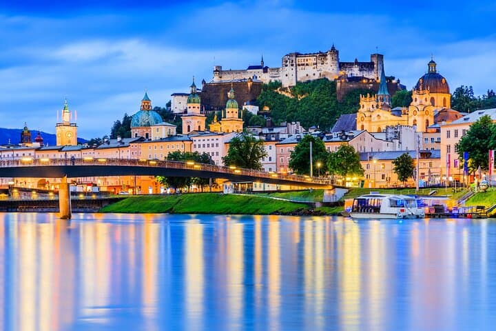 Salzburg Scavenger Hunt and Highlights Self Guided Audio Tour