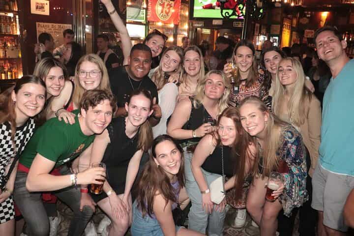 Pub Crawl Madrid Vibes
