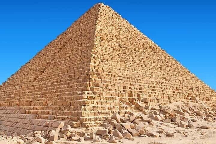 Day Tour Pyramids of Giza and Great Pyramid of Khufu