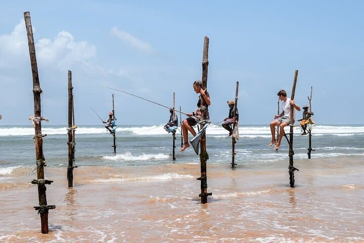 Private Airport Pick up Service to Galle Unawatuna and Benthota