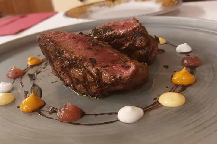 Florence Walking Food Tour with Fiorentina Steak and Wine
