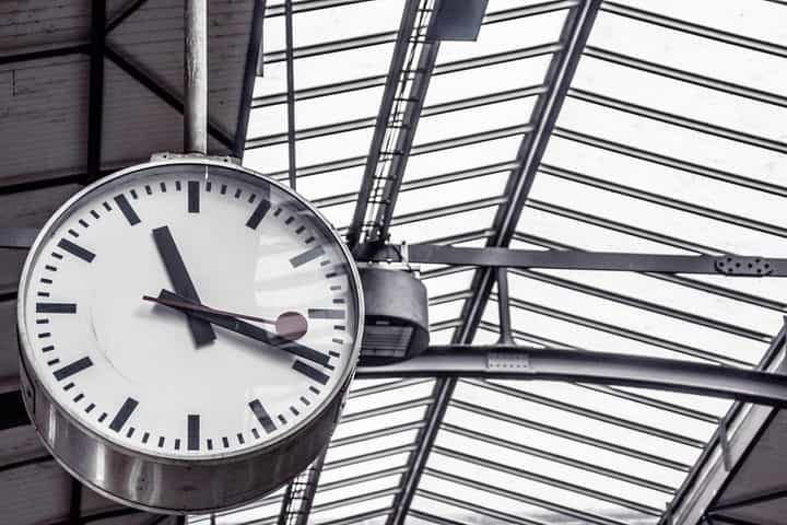 Private Arrival or Departure Transfer: Heathrow Airport to London City Airport