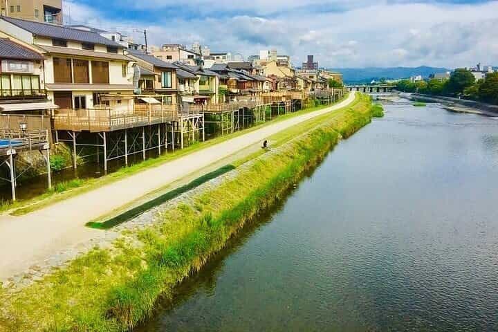 Half-Day Private Guided Tour to Gion in Kyoto