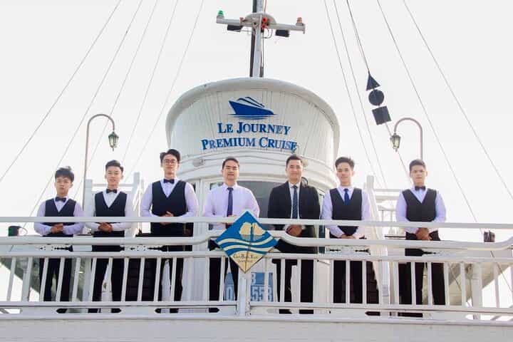 Le Journey Premium Cruise Halong Overnight Boutique 4 Star Cruise