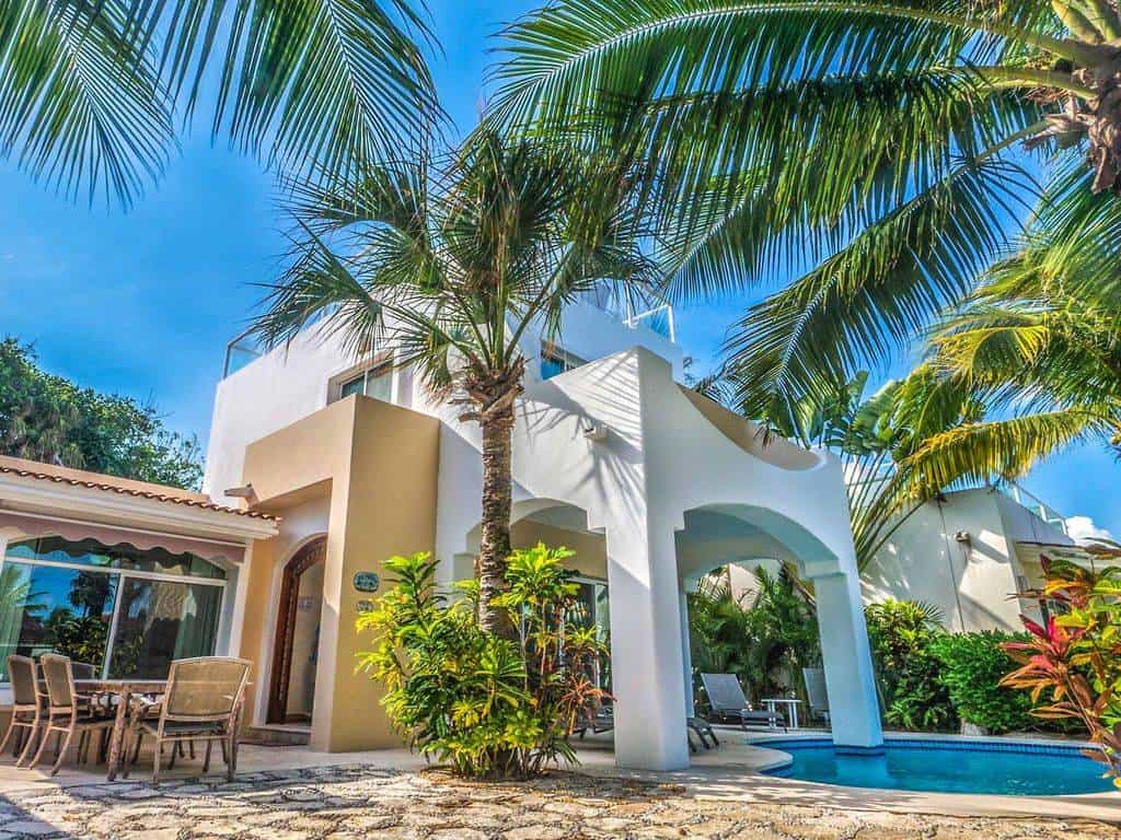 Private Shuttle from Cancun Airport to Casa Paraiso Playacar Vacation Rentals