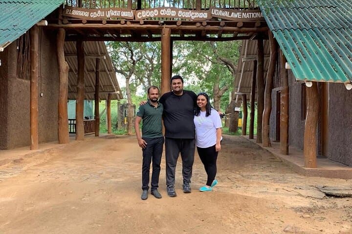 Udawalawe to Colombo Airport Departure Transfer