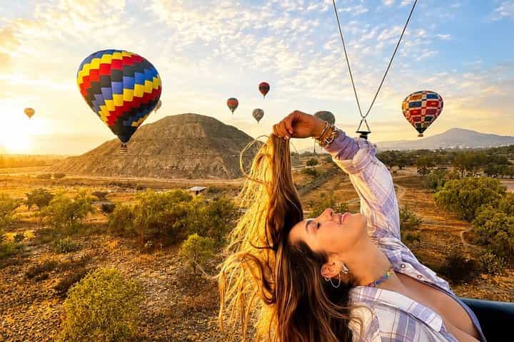 Balloon Flight+Gruta brekfast+Teotihuacan Tour from Mexico City
