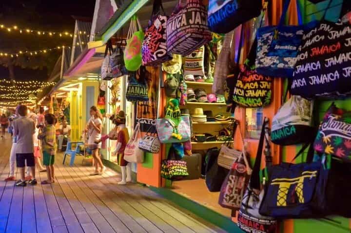 Private Tour Souvenir Shopping in Montego Bay