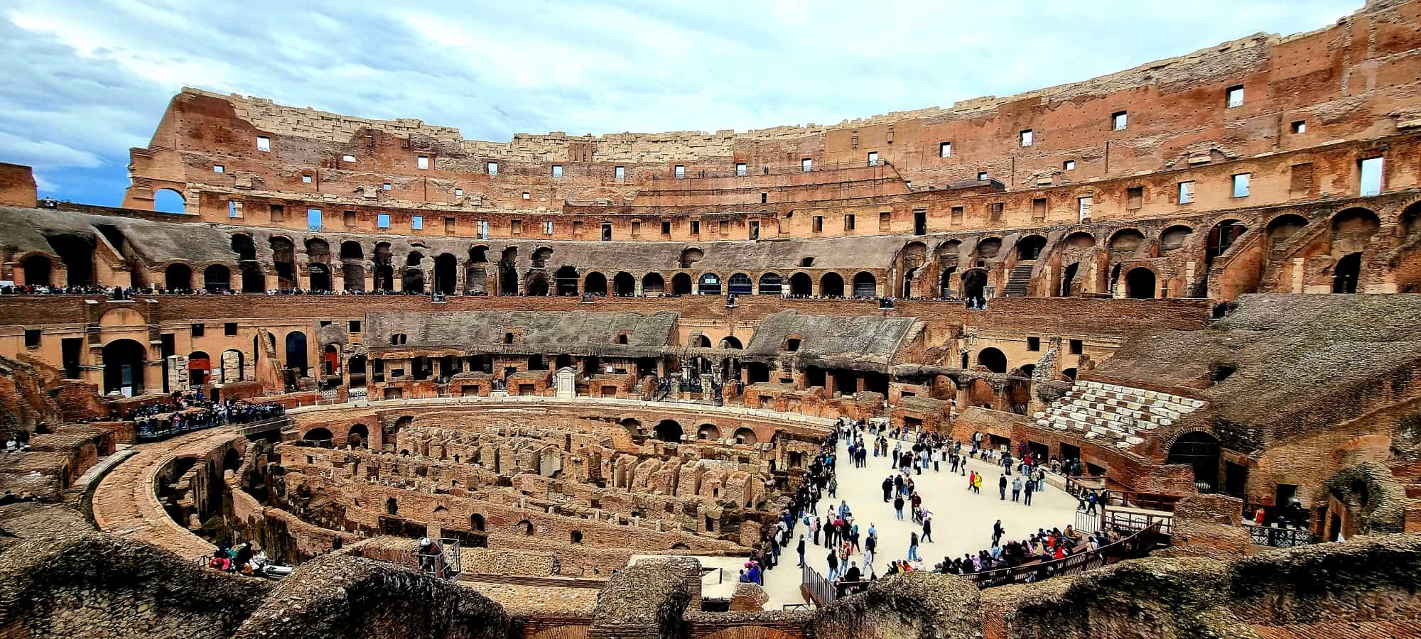 Small Group Guided Tour of Colosseum, Roman Forum & Palatine Hill (Pre-booked entry)