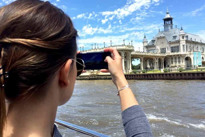 Tigre City tour and Delta Canals Navigation - half day for small groups