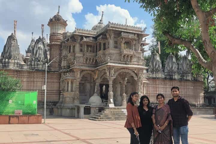 Gujarat Historic Places & Wildlife Safari Tour