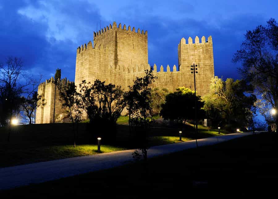 Medieval Guimarães- by Dusk/Day time -from Porto or Braga