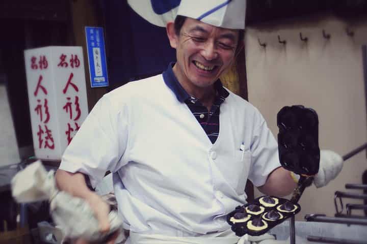 Walking in Ningyocho ~Discovering Traditional Crafts and Sweets~