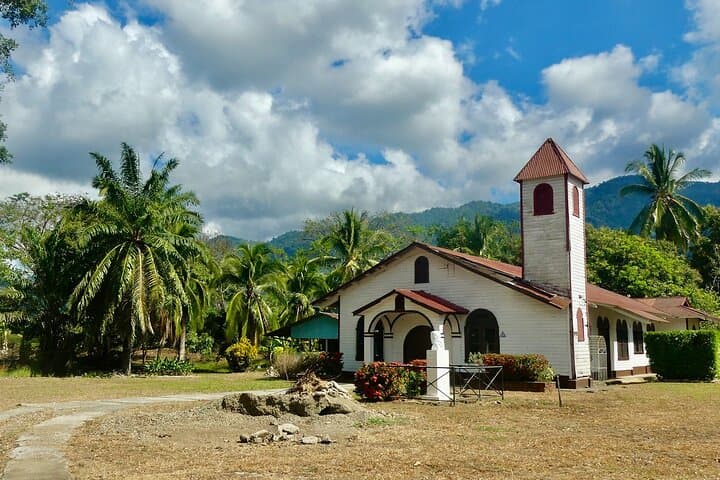 Private Transfer From Monteverde to San Jose With 2 Stops