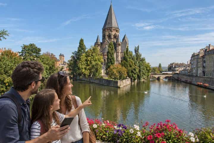 Metz Scavenger Hunt & Highlights Self-Guided Walking Tour