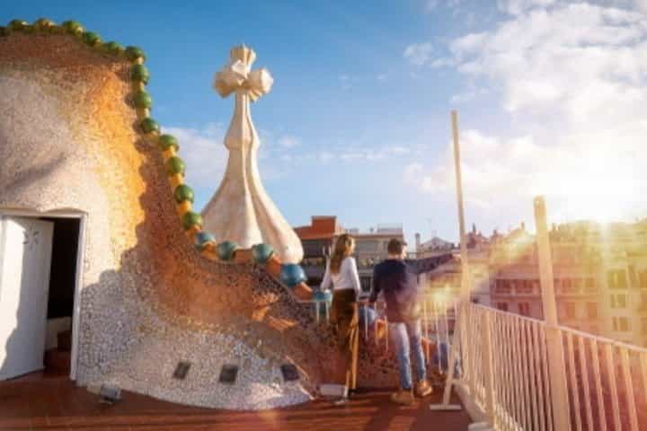Barcelona Highlights Casa Batllo and Gothic Quarter