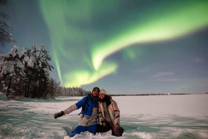 Rovaniemi – Real Northern Lights Hunting Experience (Small Group)