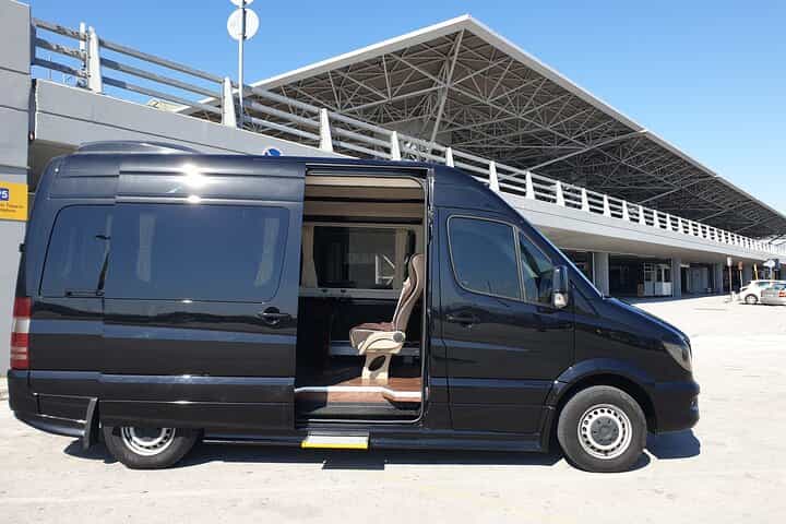 Private transfer to Sani