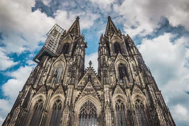 Cologne Scavenger Hunt and Highlights Self Guided Audio Tour