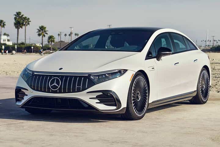 Jeddah Airport Transfers: King Abdulaziz Airport JED to Jeddah in Luxury Car