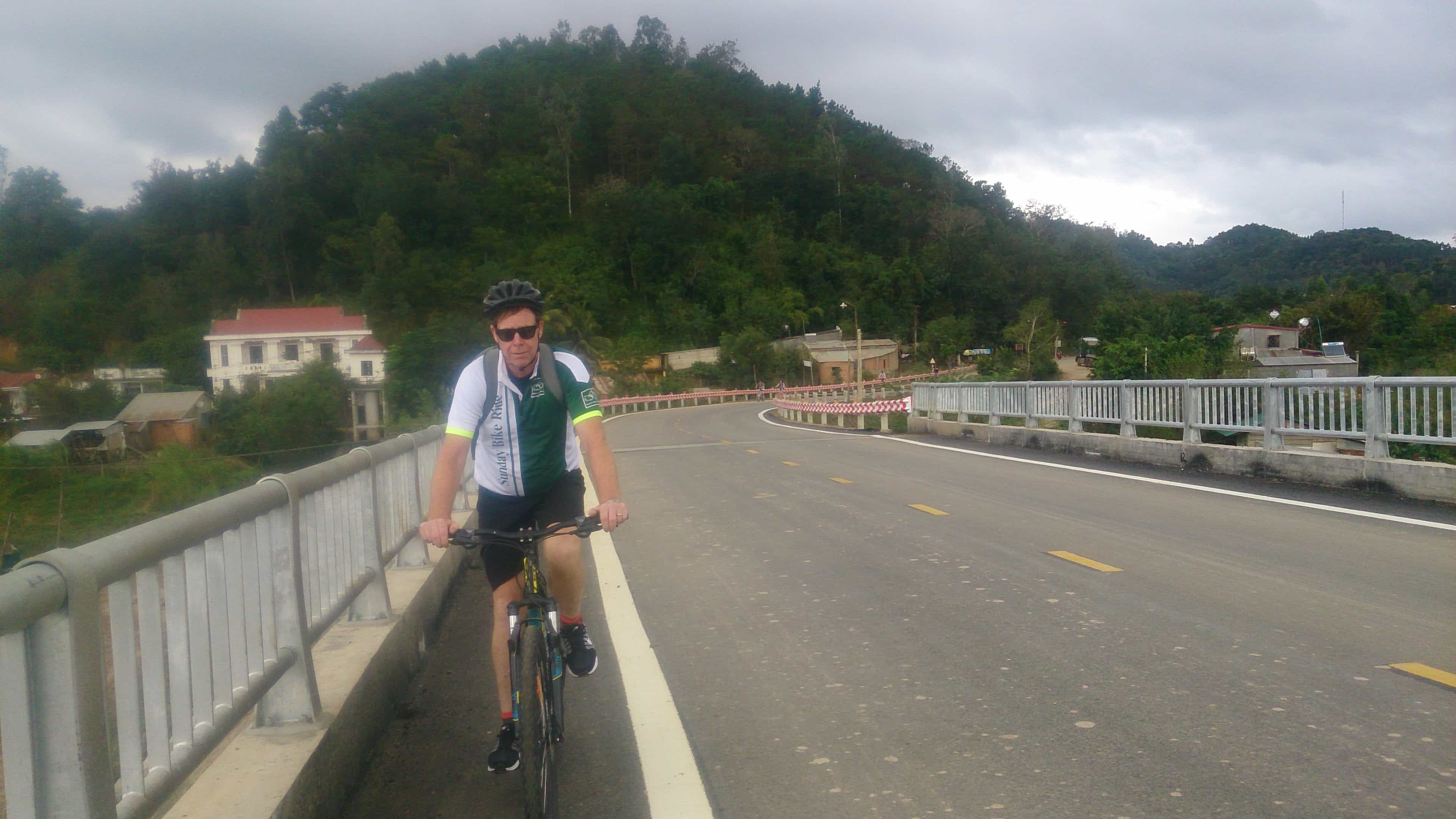 6-Day Central Highland by Bike from Saigon to Buon Me Thuot