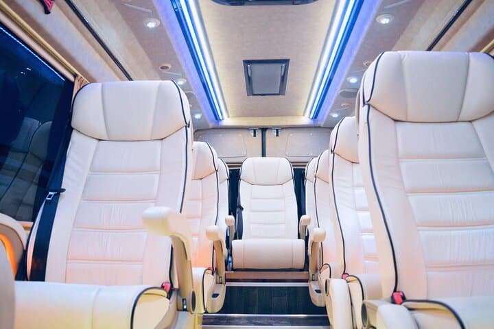 Private Transfer from Airport to Santorini Hotels