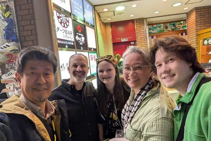 Tokyo: Food Tour in Ueno's Ameyoko Market