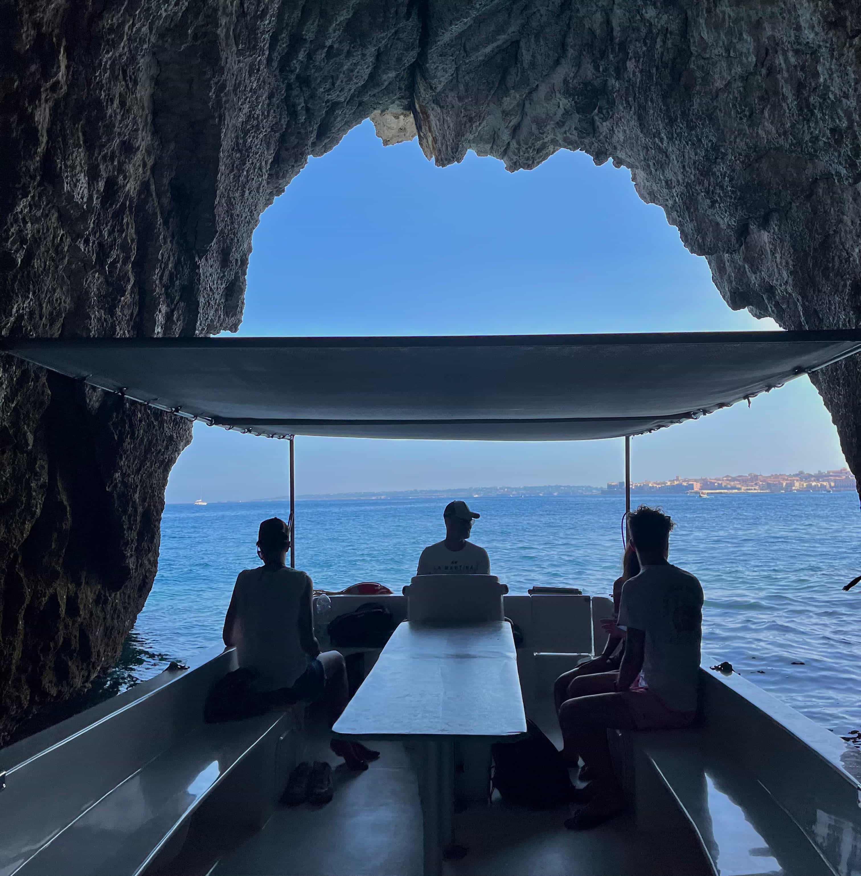 Classic Tour: Isola di Ortigia e Grotte Marine con Prosecco
