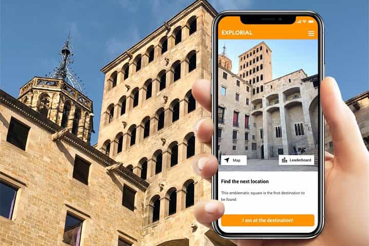 Barcelona Gothic Quarter Scavenger Hunt and City Highlights Walking Tour