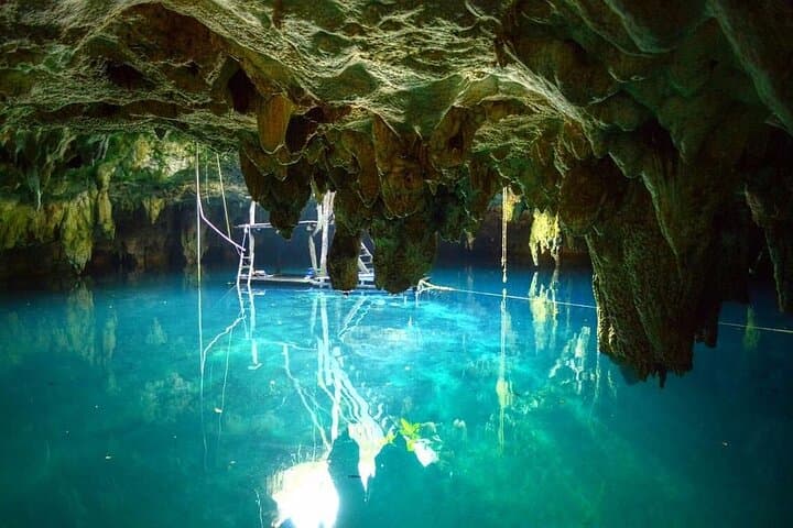 Cancun Guided Sightseeing with Taco Lunch & Cenote Experience
