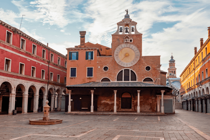 Spooky Venice: Self-Guided Haunted Walking Tour with an APP