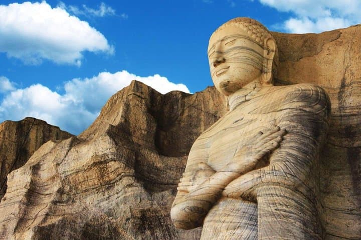 Sigiriya Rock Fortress and Polonnaruwa Day Tour From Negombo