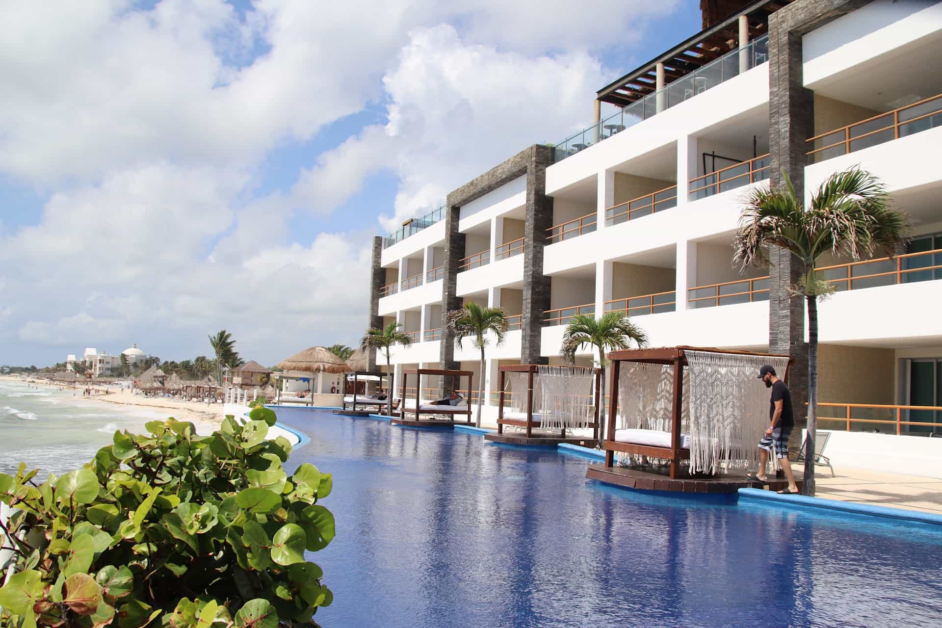 Private Shuttle from Senses Riviera Maya by Artisan to Cancun Airport