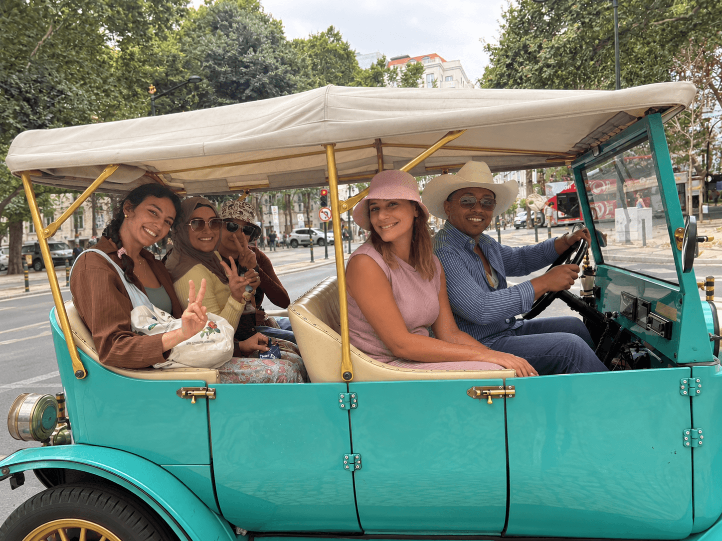 LISBON All-In-One Tour - 4 Hour for up to 6 people