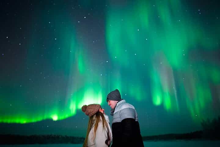 Rovaniemi: Guaranteed Northern Lights - Small Group & Photography